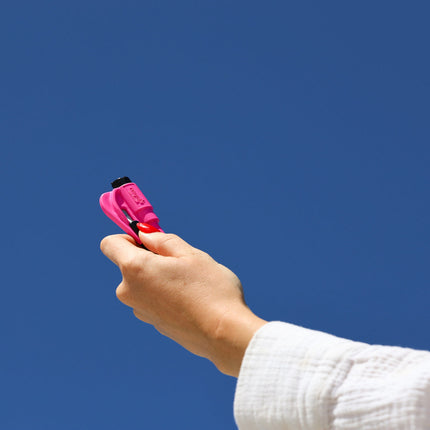 resqme® Car Escape Tool, Seatbelt Cutter / Window Breaker - Pink