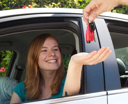 resqme® Car Escape Tool, Seatbelt Cutter / Window Breaker - Red